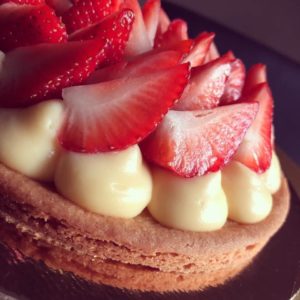 Tarte aux fraises sur sablé breton